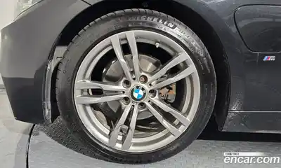 BMW 3-Series 2017 2.0 Автомат в Москве № 284083, миниатюра 10