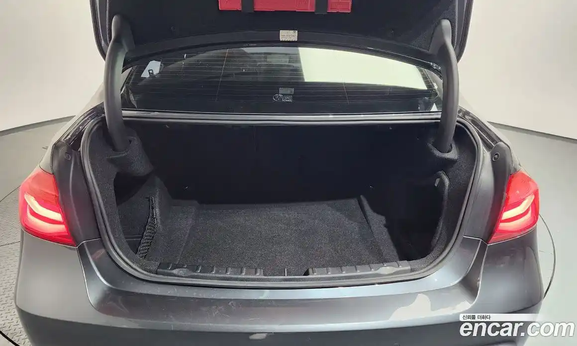 BMW 3-Series 2018 2.0 Автомат в Москве № 284630, фото 11