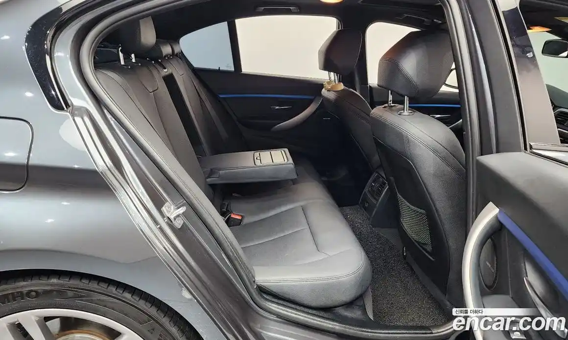 BMW 3-Series 2018 2.0 Автомат в Москве № 284630, фото 13