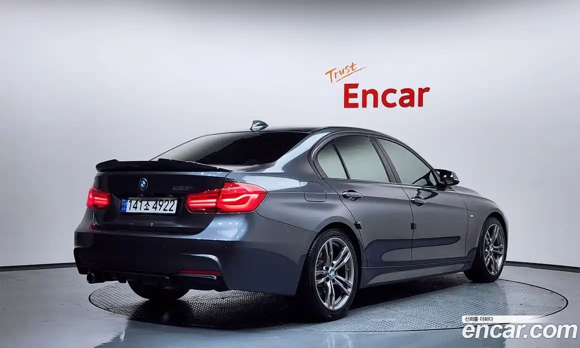 BMW 3-Series 2018 2.0 Автомат в Москве № 284630, фото 14