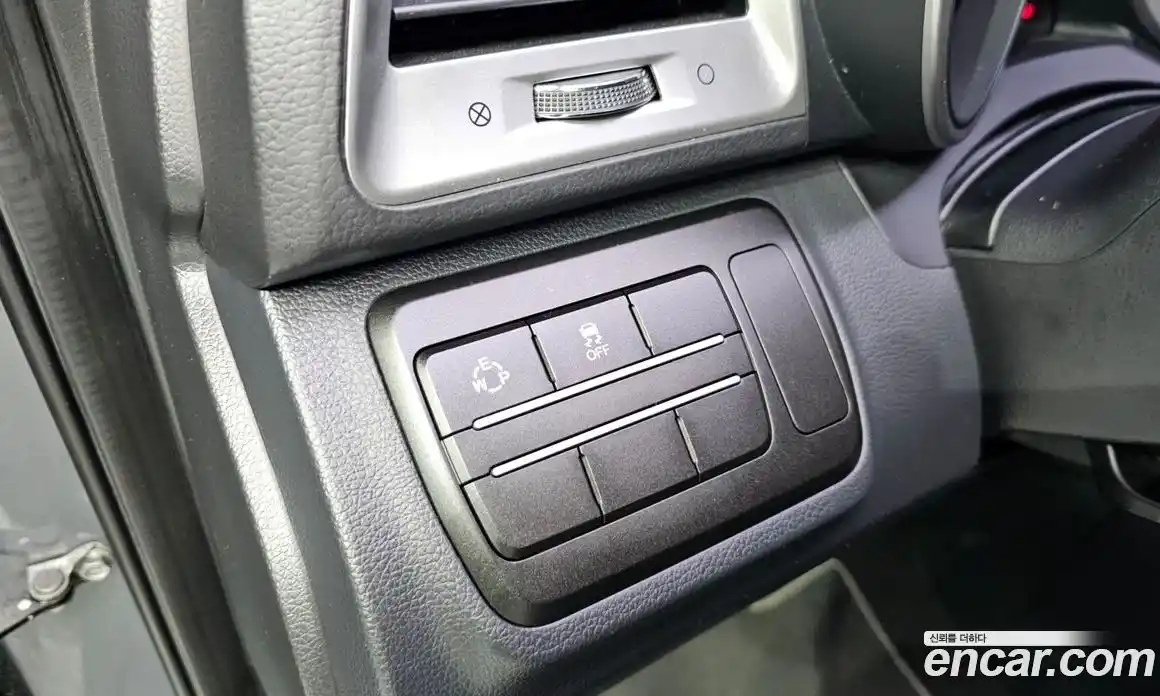 SsangYong TIBOLI 2016 1.6 Автомат в Москве № 30443, фото 19