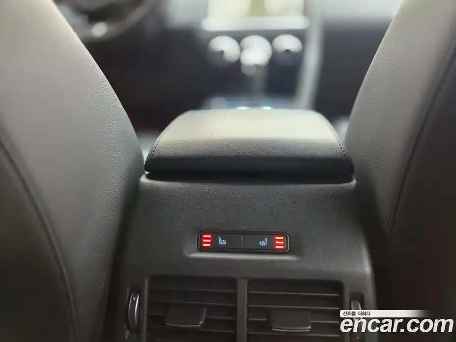 Jaguar E-Pace 2018 2.0 Автомат в Москве № 305182, фото 12