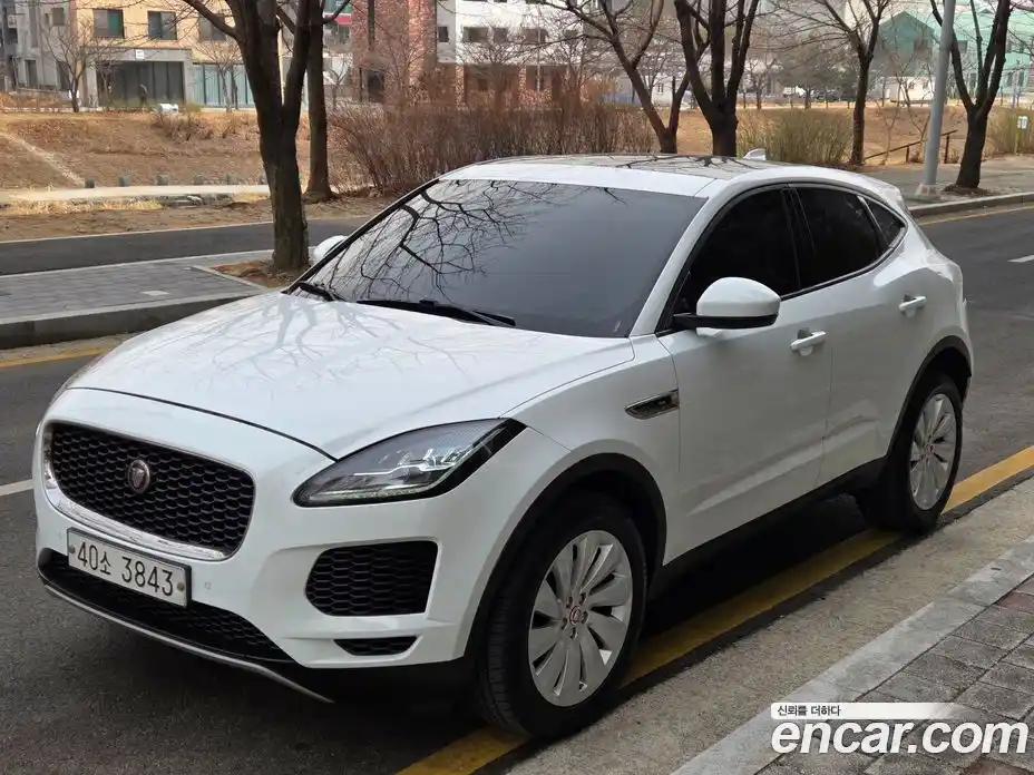 Jaguar E-Pace 2018 2.0 Автомат в Москве № 305182, фото 20