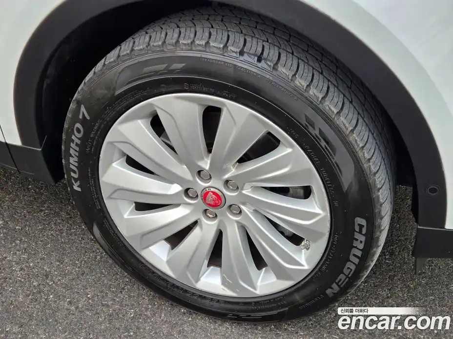 Jaguar E-Pace 2018 2.0 Автомат в Москве № 305182, фото 5