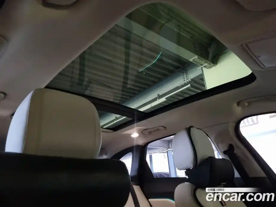 Jaguar F-Pace 2018 2.0 Автомат в Москве № 305210, фото 18