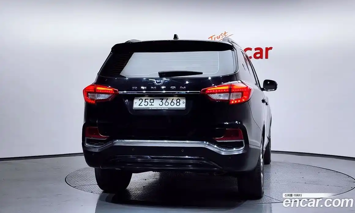 SsangYong Rexton 2018 2.2 Автомат в Москве № 310301, фото 4