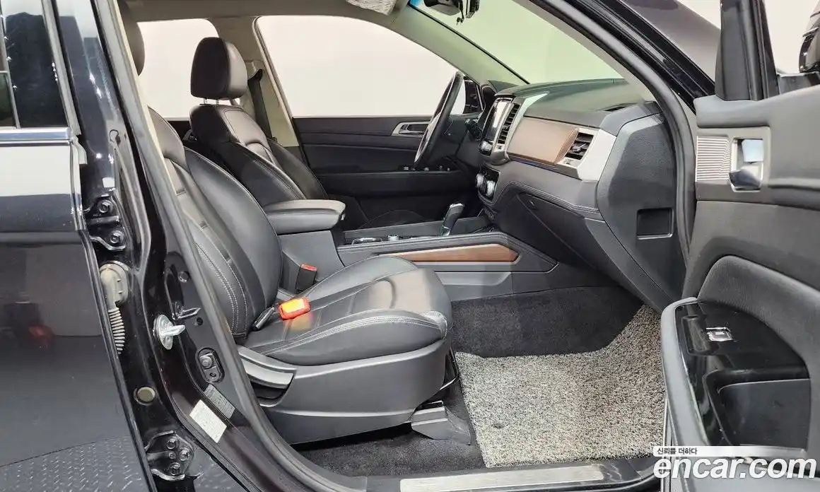 SsangYong Rexton 2018 2.2 Автомат в Москве № 310301, фото 8