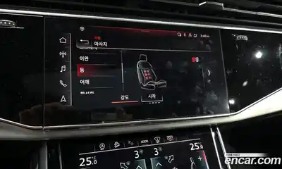 Audi Q8 2021 3.0 Автомат в Москве № 312219, миниатюра 2