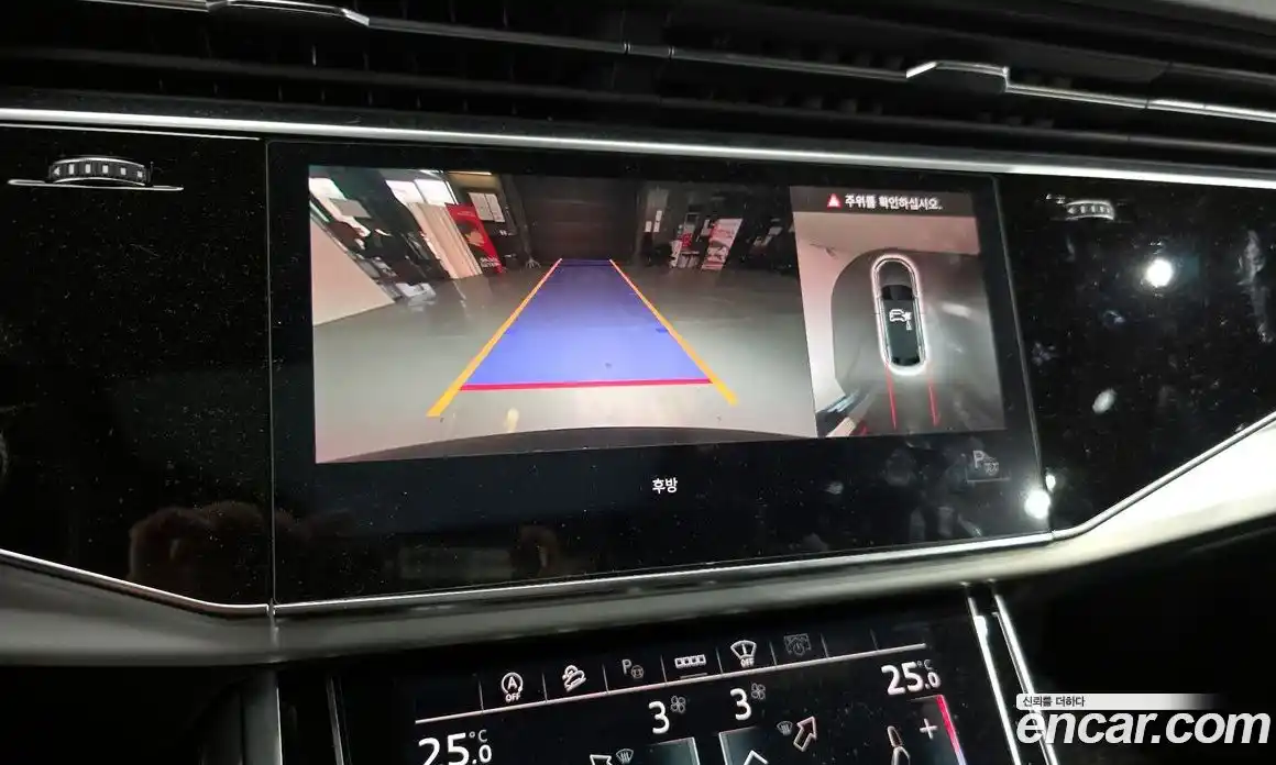 Audi Q8 2021 3.0 Автомат в Москве № 312219, фото 6