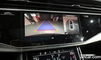 Audi Q8 2021 3.0 Автомат в Москве № 312219, миниатюра 6