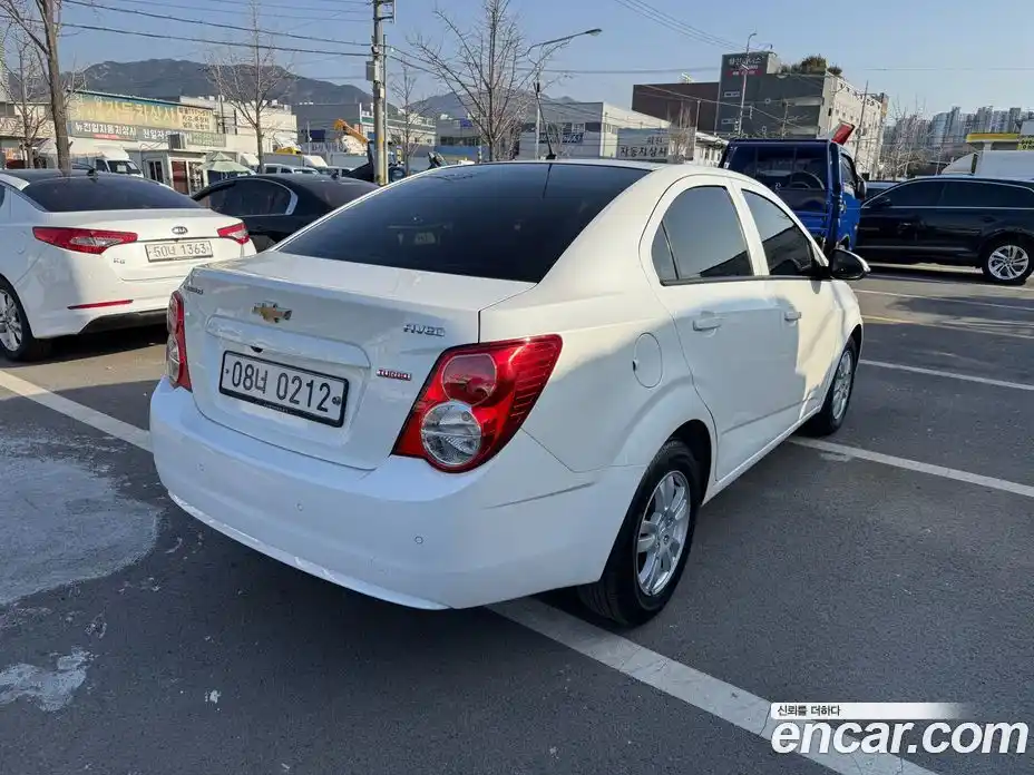 Chevrolet Aveo 2016 1.4 Автомат в Москве № 314922, фото 5