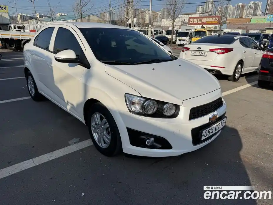Chevrolet Aveo 2016 1.4 Автомат в Москве № 314922, фото 6