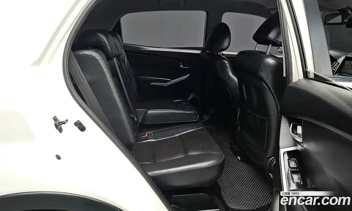 SsangYong Korando 2014 2.0 Автомат в Москве № 323949, фото 12