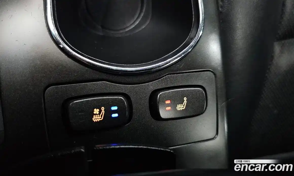 SsangYong Korando 2014 2.0 Автомат в Москве № 323949, фото 9