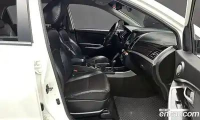 SsangYong Korando 2014 2.0 Автомат в Москве № 323949, миниатюра 10