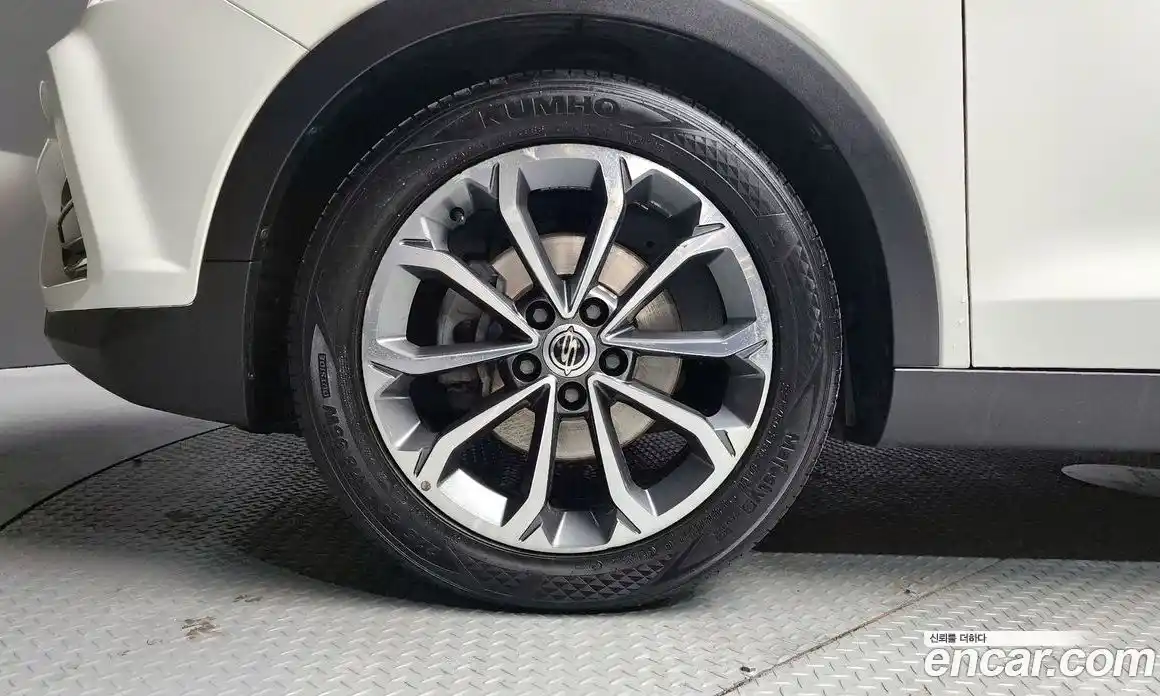 SsangYong TIBOLI 2018 1.6 Автомат в Москве № 324241, фото 9