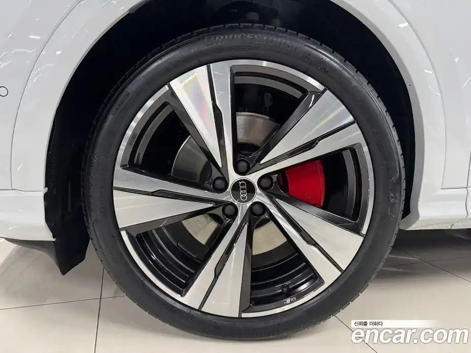 Audi Q5 2025 2.0 Автомат в Москве № 325842, фото 14