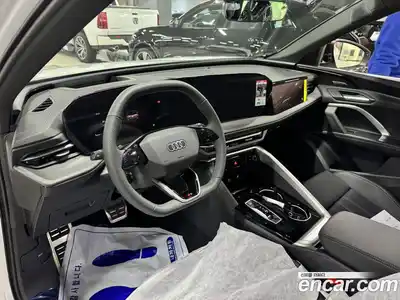 Audi Q5 2025 2.0 Автомат в Москве № 325842, миниатюра 4