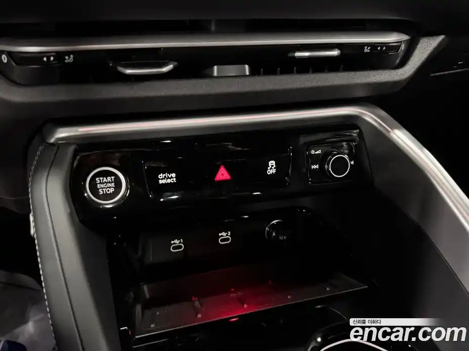 Audi Q5 2025 2.0 Автомат в Москве № 325842, фото 10