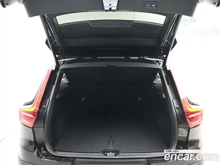 Volvo XC40 2025 2.0 Автомат в Москве № 325969, фото 20