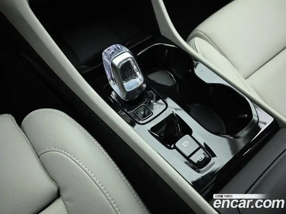 Volvo XC40 2025 2.0 Автомат в Москве № 325969, фото 9