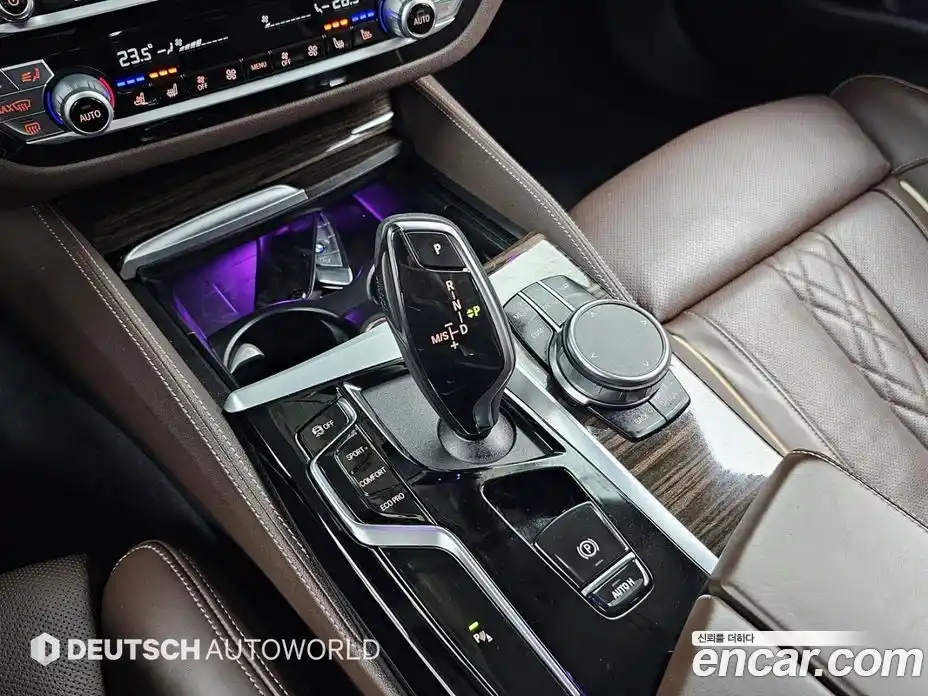 BMW 5-Series 2023 2.0 Автомат в Москве № 330909, фото 9