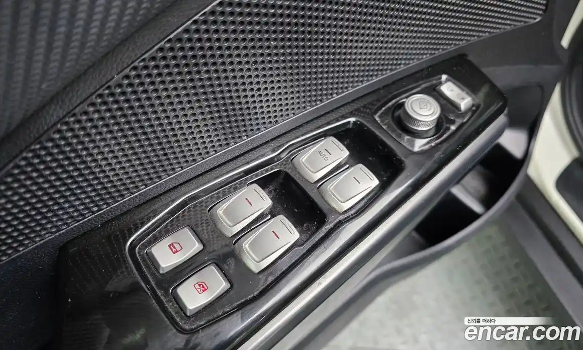 SsangYong TIBOLI 2016 1.6 Автомат в Москве № 34028, фото 16