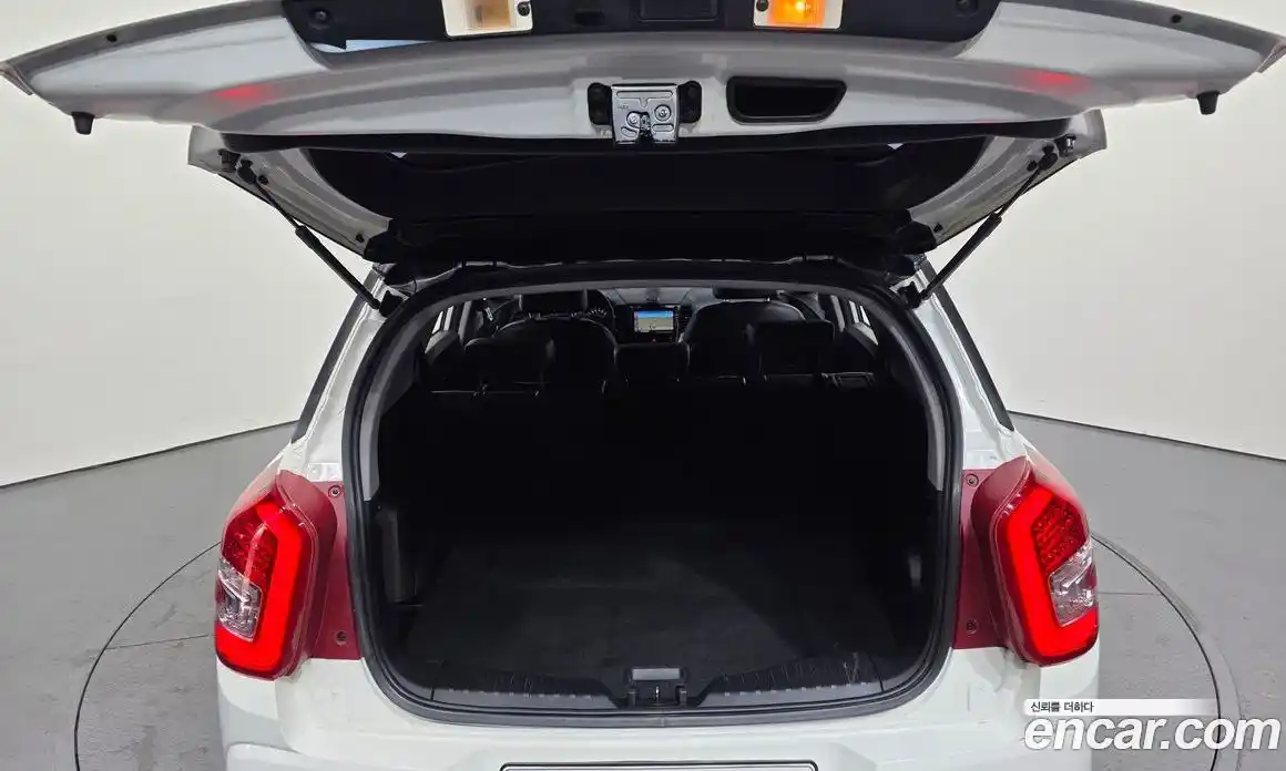 SsangYong TIBOLI 2016 1.6 Автомат в Москве № 34028, фото 3