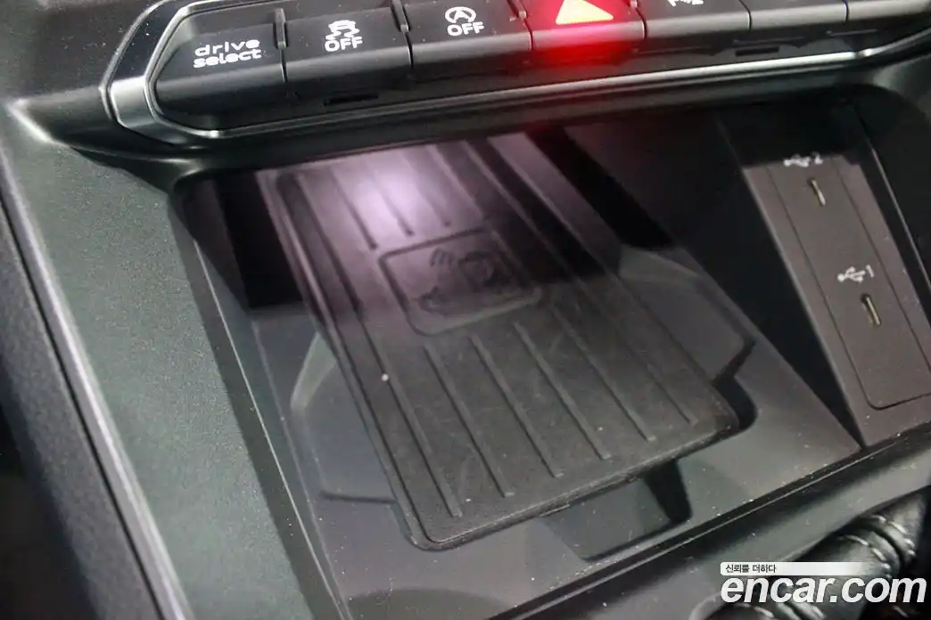 Audi Q3 2024 2.0 Автомат в Москве № 343819, фото 16