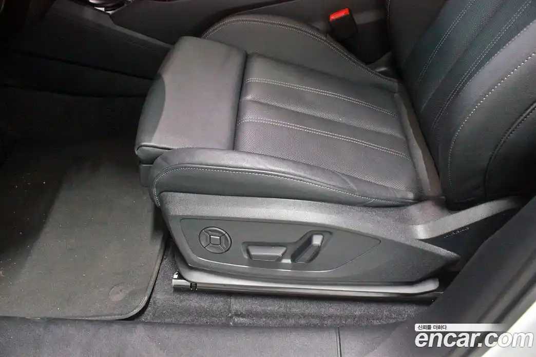 Audi Q6 e-tron 2025 Автомат в Москве № 343838, фото 15