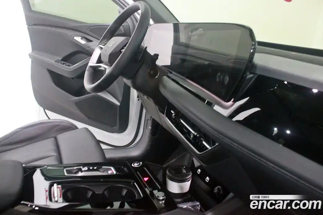 Audi Q6 e-tron 2025 Автомат в Москве № 343838, фото 20