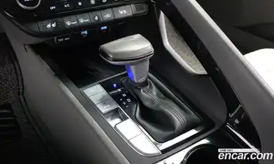 Hyundai Avante 2023 1.6 Автомат в Москве № 355492, миниатюра 9