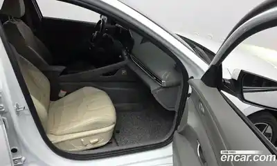 Hyundai Avante 2023 1.6 Автомат в Москве № 355492, миниатюра 10