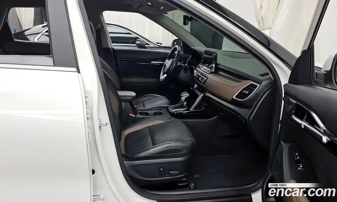 Kia Seltos 2023 1.6 Автомат в Москве № 359572, фото 11