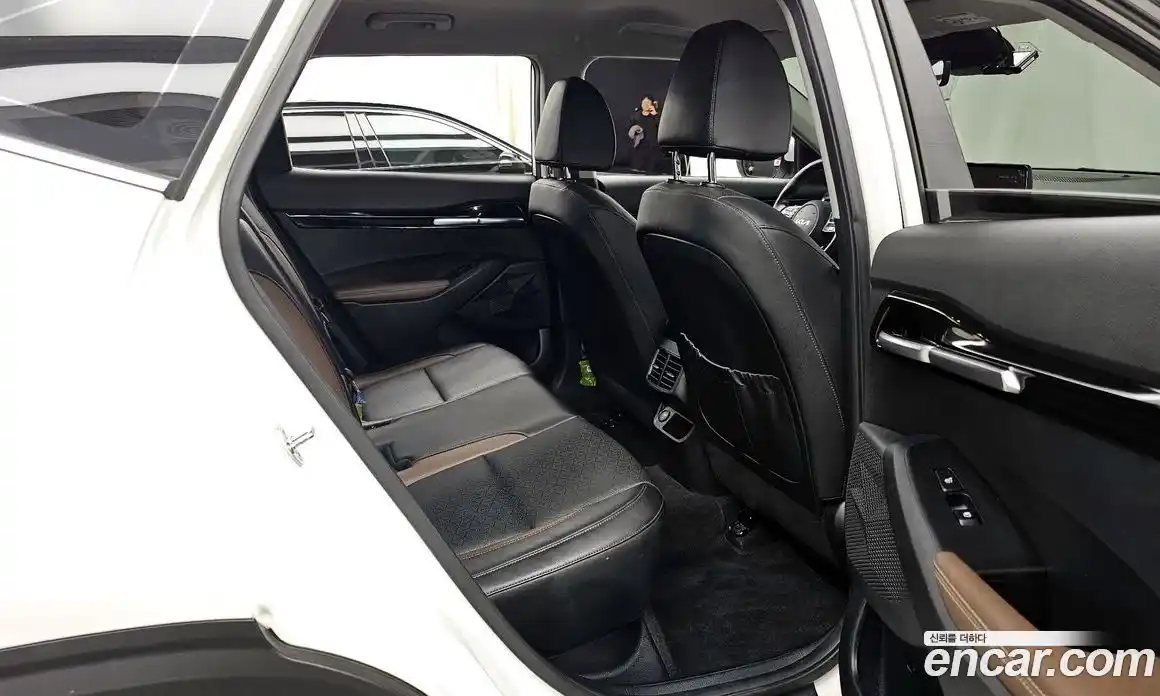 Kia Seltos 2023 1.6 Автомат в Москве № 359572, фото 12