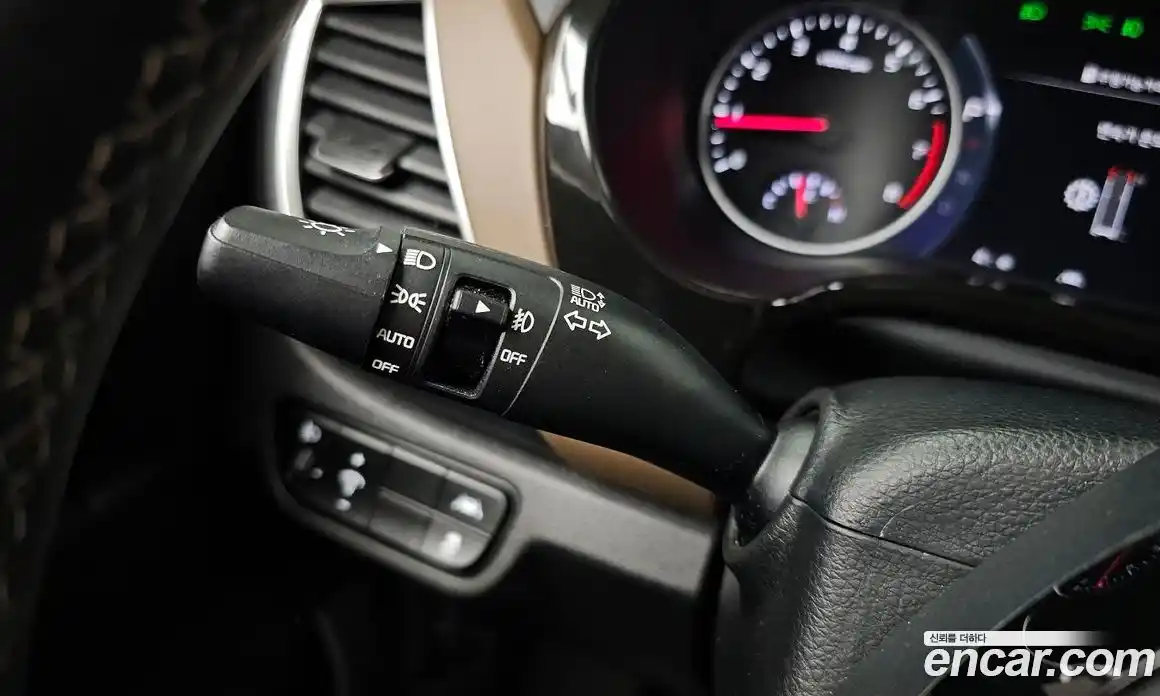 Kia Seltos 2023 1.6 Автомат в Москве № 359572, фото 18