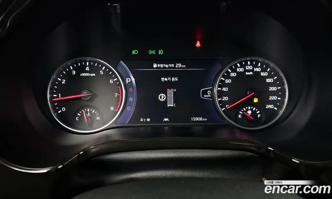 Kia Seltos 2023 1.6 Автомат в Москве № 359572, фото 8