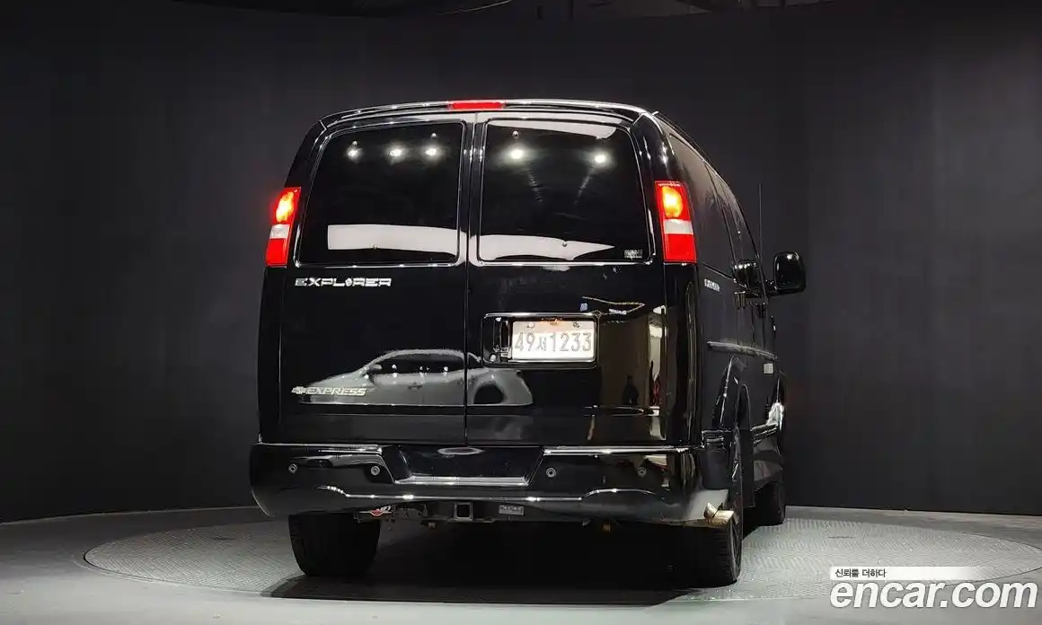 Chevrolet Express Van 2021 6.6 Автомат в Москве № 363517, фото 4