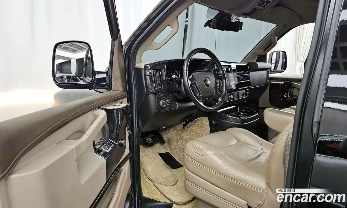 Chevrolet Express Van 2021 6.6 Автомат в Москве № 363517, фото 10