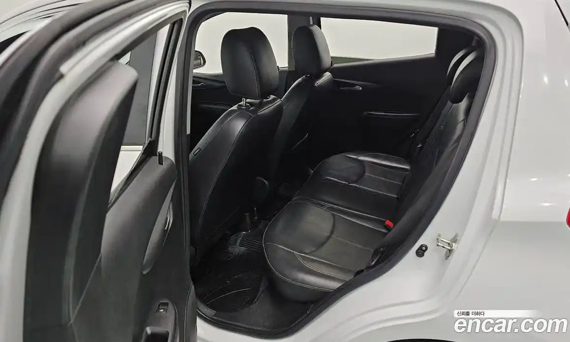 Chevrolet Spark 2016 1.0 Автомат в Москве № 36929, фото 11