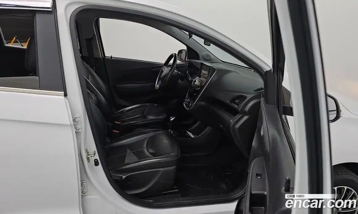 Chevrolet Spark 2016 1.0 Автомат в Москве № 36929, фото 17