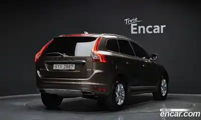 Volvo XC60 2017 2.0 Автомат в Москве № 373919, миниатюра 2