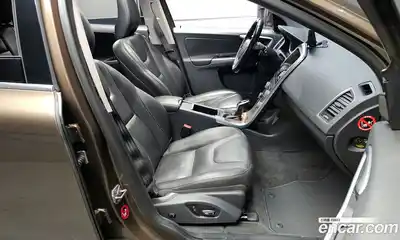 Volvo XC60 2017 2.0 Автомат в Москве № 373919, миниатюра 10