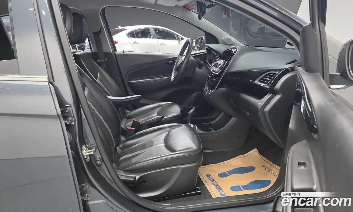 Chevrolet Spark 2021 1.0 Автомат в Москве № 37788, фото 17