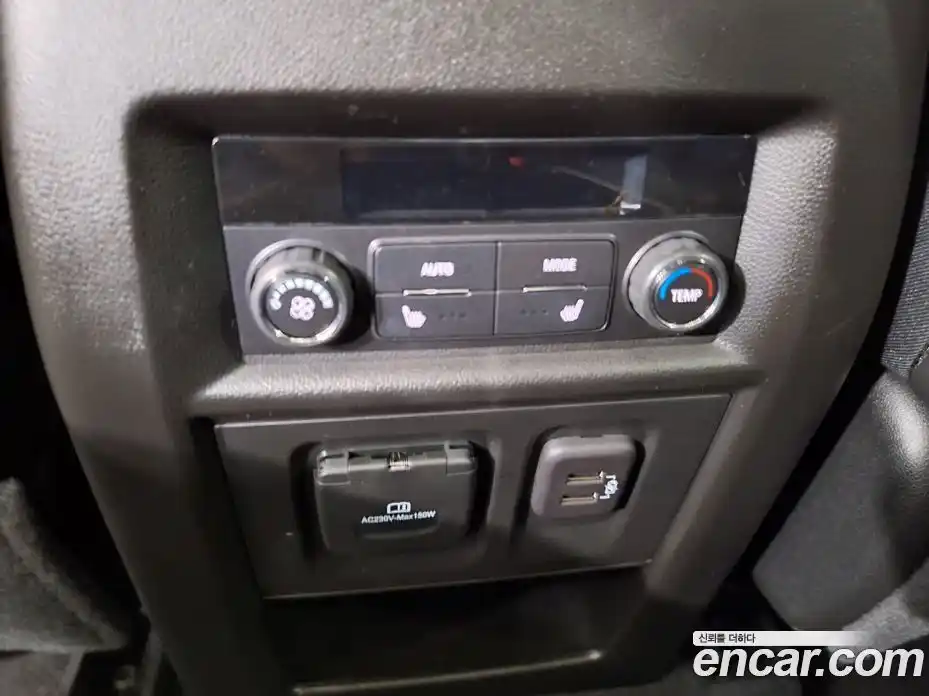 Chevrolet Traverse 2023 3.6 Автомат в Москве № 37827, фото 18