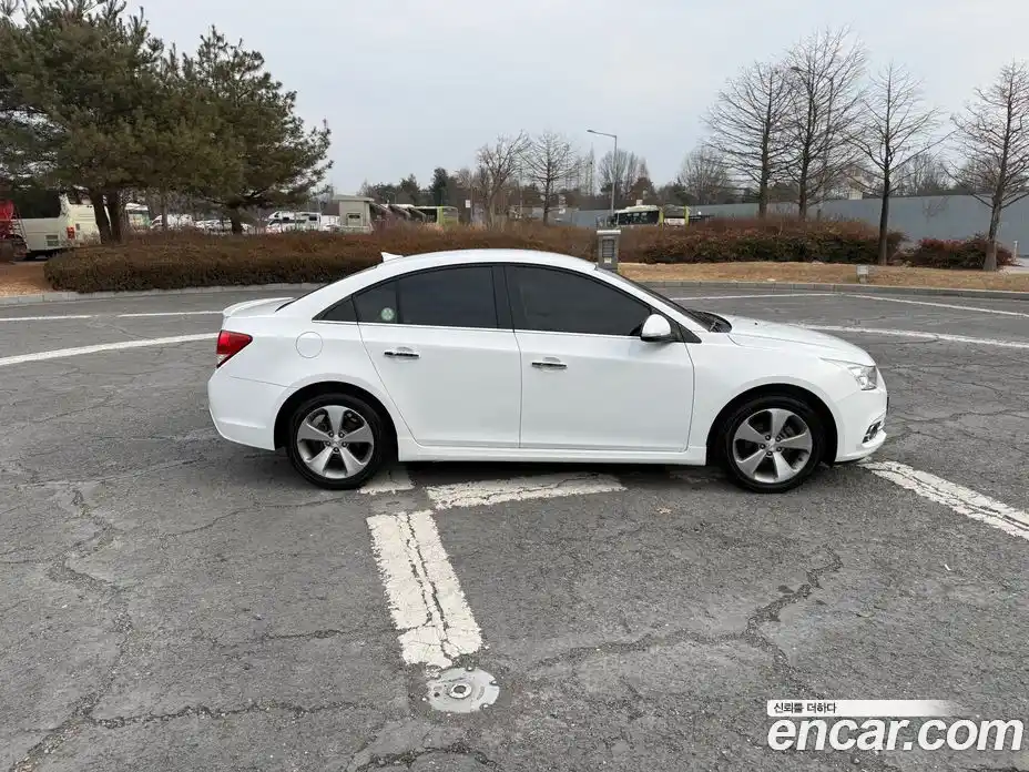 Chevrolet Cruze 2014 1.4 Автомат в Москве № 38374, фото 3