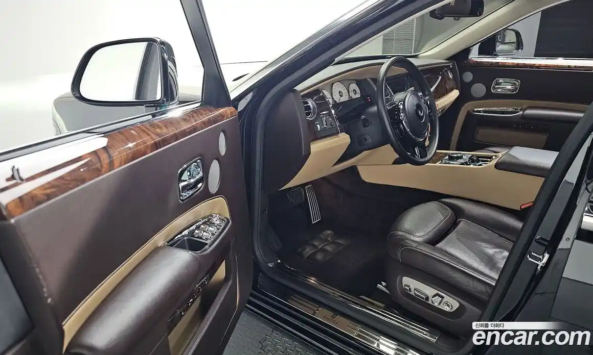 Rolls-Royce Ghost 2018 6.6 Автомат в Москве № 387499, фото 12