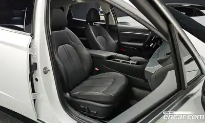 Hyundai Sonata 2024 1.6 Автомат в Москве № 397470, миниатюра 10