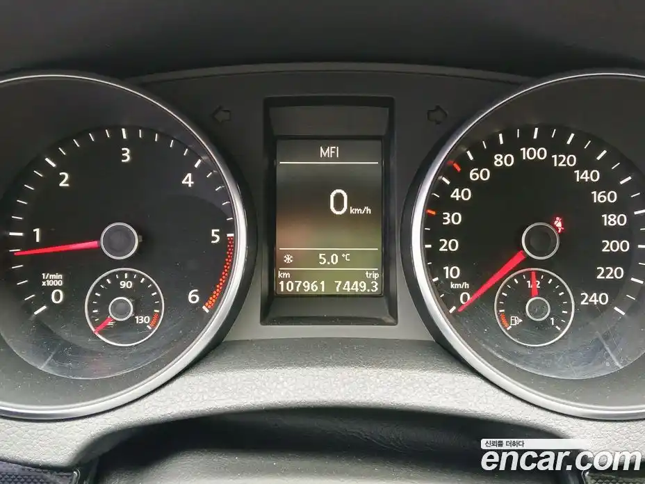 Volkswagen Golf 2011 2.0 Автомат в Москве № 401107, фото 8