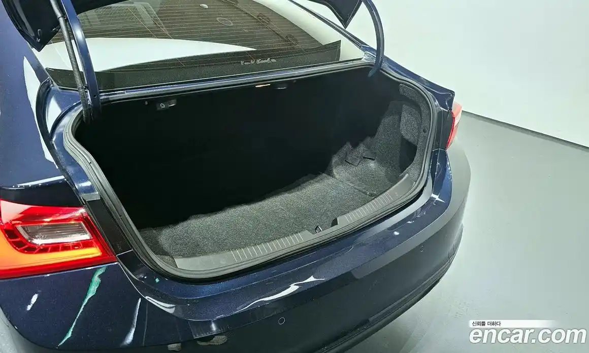 Chevrolet Malibu 2017 2.0 Автомат в Москве № 40813, фото 15